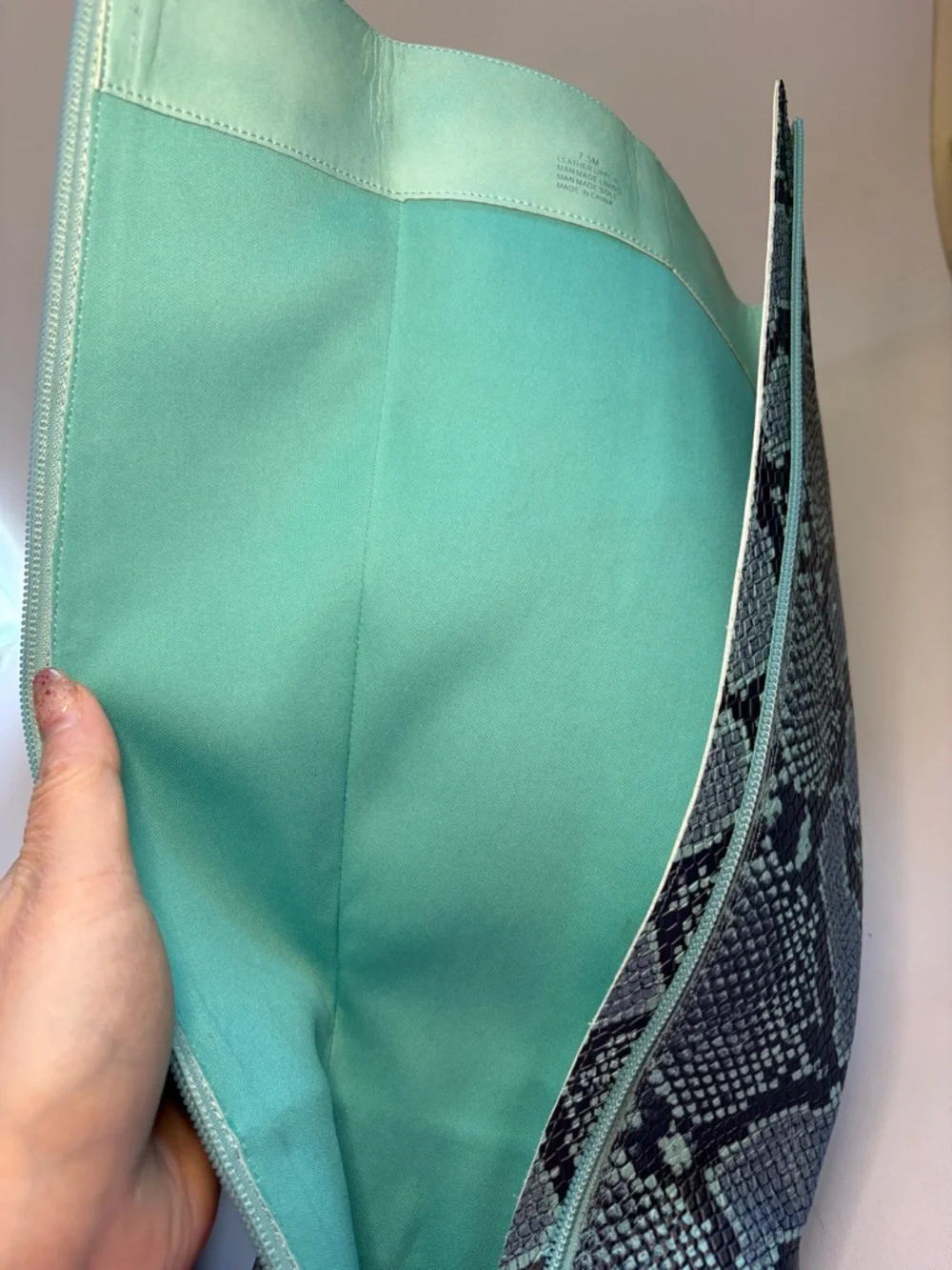 Gianni Bini statement knee